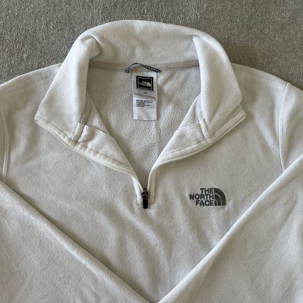 Women’s North Face Quarter Zip
